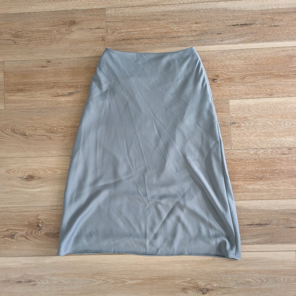 Uniqlo Satin Narrow Flare Midi Skirt - Dusty/Slate Blue - Size 0